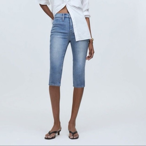 Betabrand Denim Capri Jeans - Medium Petite - Picture 1 of 7